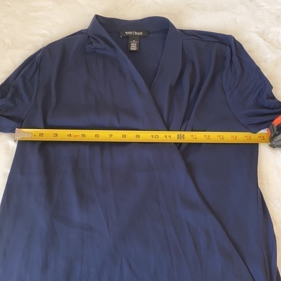 White House Black Market Navy Drape-Front Long Sleeve Blouse Size Medium - Picture 8 of 10